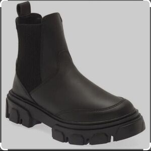 FARM Rio Sz 6 Black Chelsea Beaded Chunky Lug Sole Boots